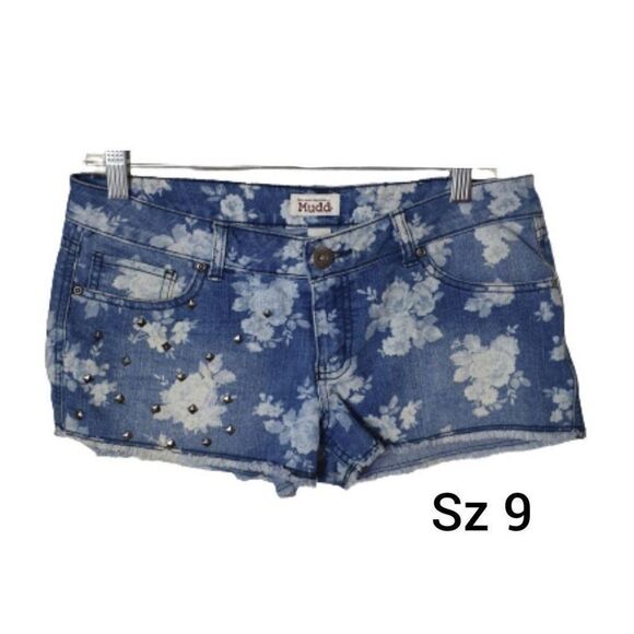 Women's Denim Stretch Shorts Shortie Studded Floral Print Cut Off shorts Size 9 - Picture 1 of 9